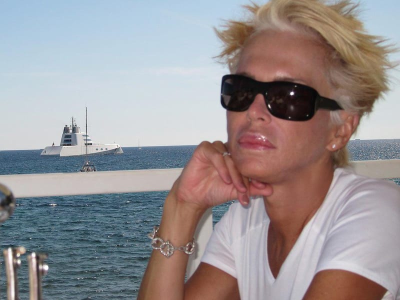 Lauren and super yacht, Mallorca