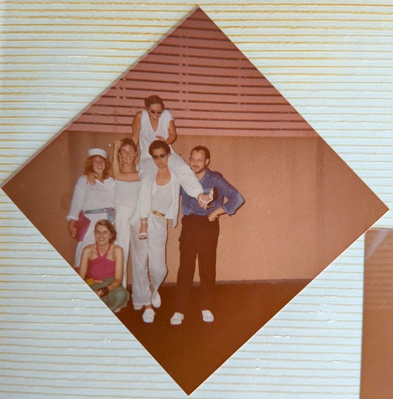 White Party outside the Zodiac. Linda Basson, Marcel Wishura, Henry Davies, Lianne Basson, Alex Botha and Kerry Bennett