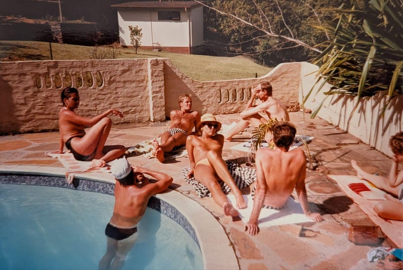 Lazy Afternoon around Craig and Massimo's pool. Tamar Marquard, Garth Gething, Patrick Brill, Ian Perry, Lauren Shipton and Mark Dingley